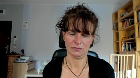 Snapshot of kathysky40 chatting on October 25, 1:44 pm KATHY online show from October 25, 1:44 pm