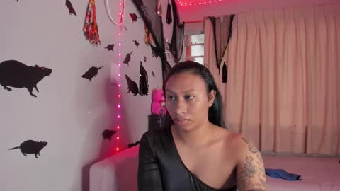 Katia online show from October 26, 3:55 pm