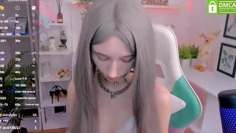 Snapshot of katia_kim chatting on February 25, 7:09 am Katia online show from February 25, 7:09 am