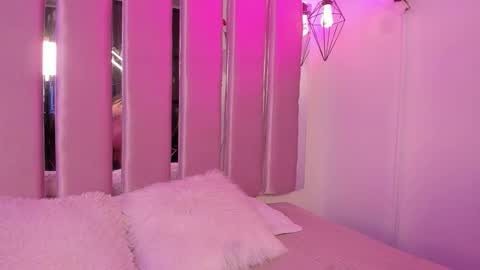 KATIA  online show from January 7, 8:47 pm