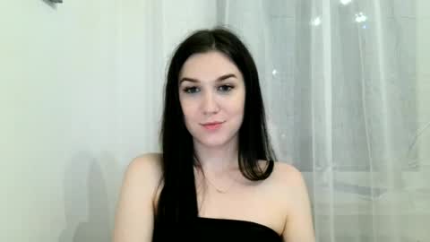 katie_foxi online show from June 18, 9:31 pm