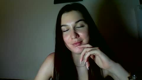 katie_foxi online show from November 26, 7:10 pm