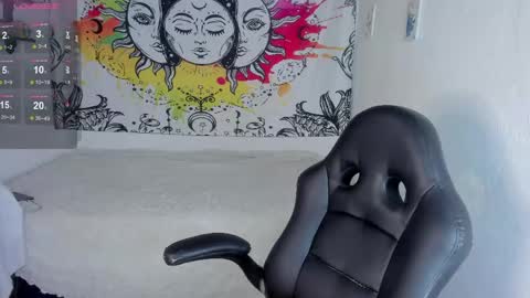 Kati  online show from May 31, 6:09 pm