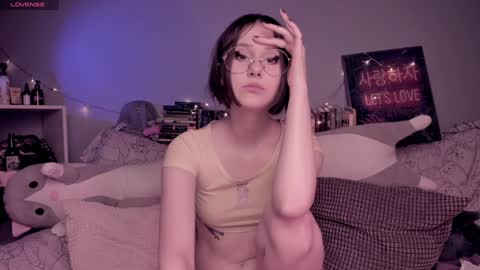 katkittykate online show from March 15, 8:12 pm