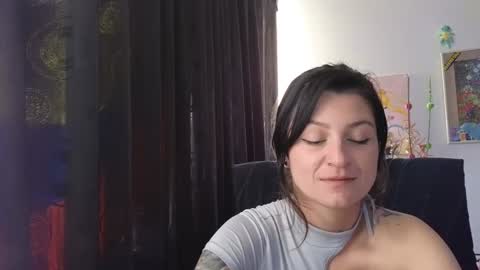 Snapshot of katlopez19 chatting on September 15, 9:05 pm katalina online show from September 15, 9:05 pm
