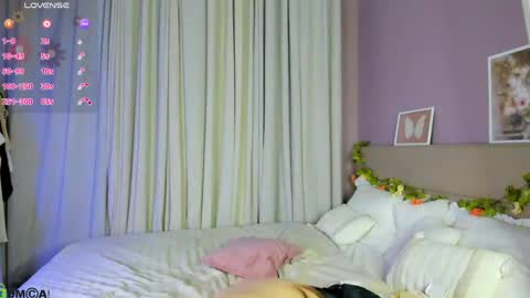 Katrina Bail online show from May 11, 1:56 am
