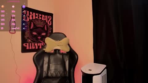 Katrina Ricci online show from December 15, 4:03 pm