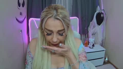 katrinacharm online show from October 12, 1:59 pm