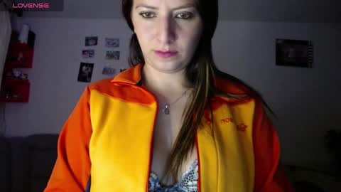 Snapshot of kattie_love chatting on January 24, 5:21 am kattie online show from January 24, 5:21 am
