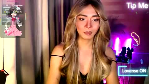 Saisy online show from June 28, 5:09 pm