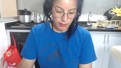 Snapshot of kattleyagray chatting on September 25, 1:07 pm KattleyaGrey online show from September 25, 1:07 pm