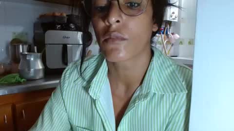 Snapshot of kattleyagray chatting on March 10, 3:20 pm KattleyaGrey online show from March 10, 3:20 pm