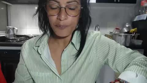 Snapshot of kattleyagray chatting on September 22, 11:14 am KattleyaGrey online show from September 22, 11:14 am