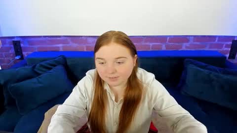 Snapshot of katty_rose8 chatting on October 3, 7:11 pm katty_rose8 online show from October 3, 7:11 pm