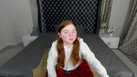 Snapshot of katty_rose8 chatting on October 11, 7:35 am katty_rose8 online show from October 11, 7:35 am