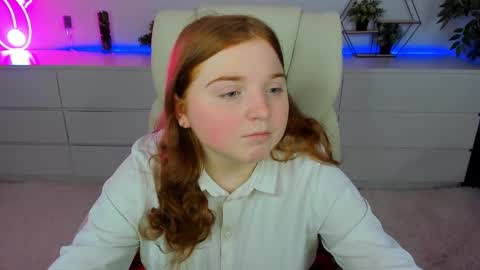 Snapshot of katty_rose8 chatting on October 5, 12:24 pm katty_rose8 online show from October 5, 12:24 pm
