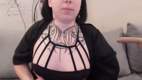 Katty online show from February 8, 8:21 pm