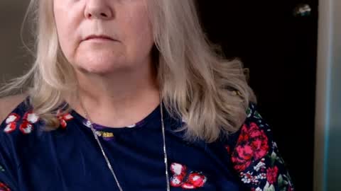 katy_nicole online show from April 22, 10:39 pm