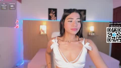 Snapshot of katya_rogerss chatting on October 20, 11:32 pm katya online show from October 20, 11:32 pm