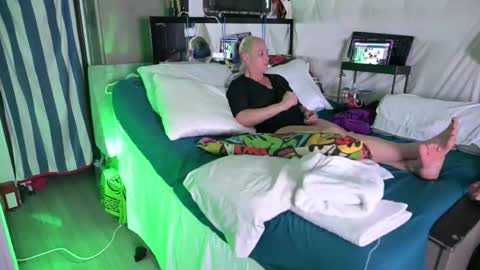 katycouple69 online show from March 8, 7:12 am