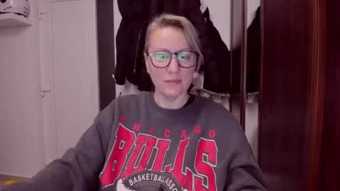 Katy online show from February 2, 1:58 am