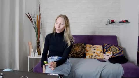 Katy online show from September 15, 10:50 am