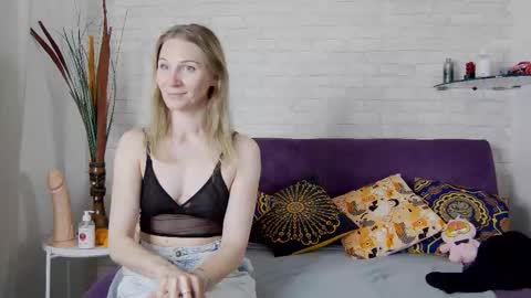 Katy online show from September 10, 7:53 am