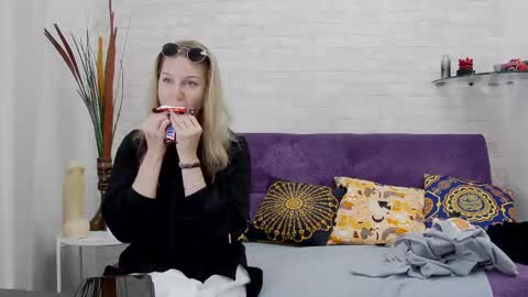 Katy online show from September 19, 7:56 am