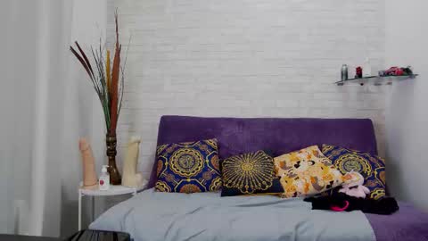 Katy online show from September 12, 7:54 am