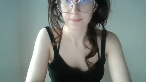 kawaii snowflake online show from February 10, 3:37 pm