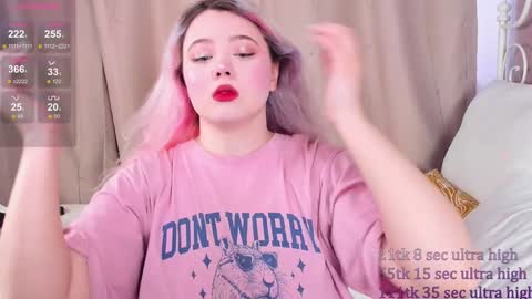 Yuki  online show from January 27, 9:02 am