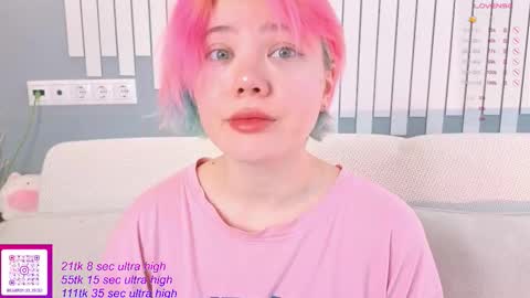 Yuki  online show from October 13, 6:59 am