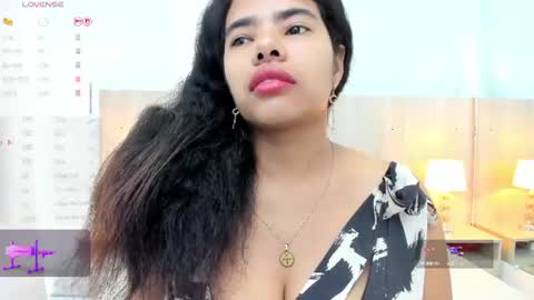   online show from July 5, 11:39 am