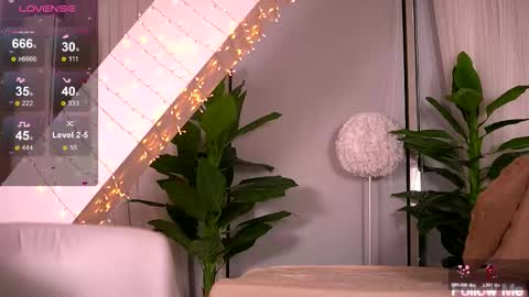 kaylabray online show from January 19, 4:44 am