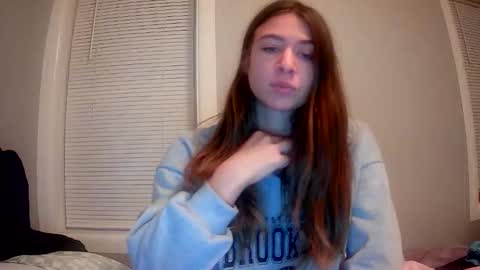 kaylaelizabeth97 online show from February 18, 2:55 am