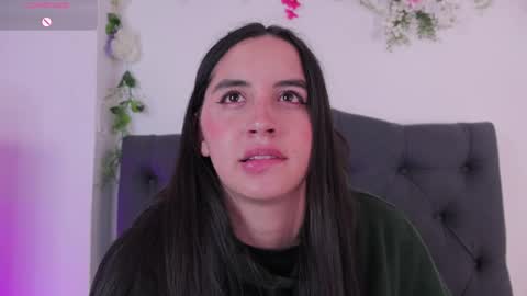 kaylee_lee online show from April 9, 4:49 am