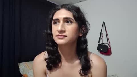 Kaylee Sims online show from November 10, 11:02 am