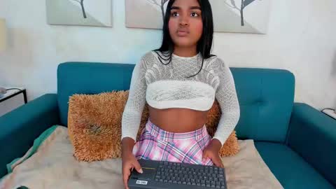 Snapshot of kayna_gomez chatting on February 28, 9:01 pm Kayna online show from February 28, 9:01 pm