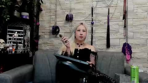 Miss Kazia online show from May 10, 1:56 am