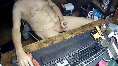 kbuum68 online show from December 31, 8:56 pm