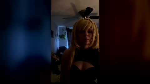 kearianwat online show from March 8, 10:03 pm