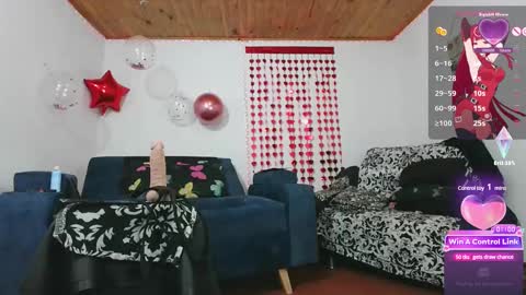 Snapshot of keila_j chatting on February 25, 1:53 pm KEILA J online show from February 25, 1:53 pm