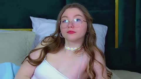 Keira online show from February 26, 12:38 pm