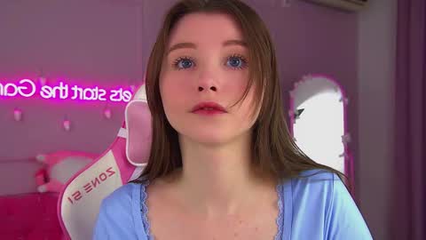 Keira online show from December 2, 6:17 pm