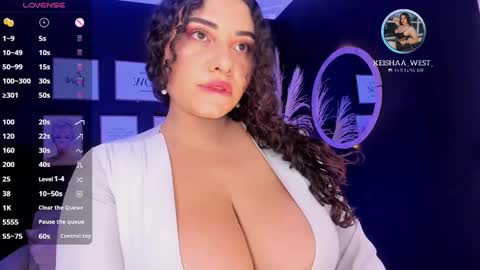 Snapshot of keisha_west chatting on September 23, 4:28 am Keisha online show from September 23, 4:28 am