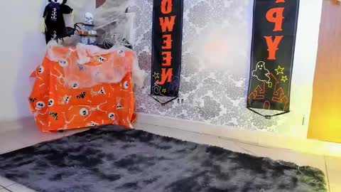 kelly__thomson online show from October 30, 12:22 am