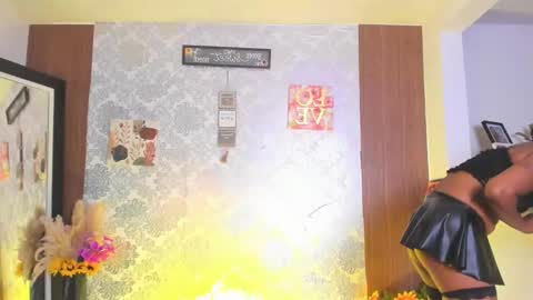 kelly__thomson online show from September 10, 11:50 pm