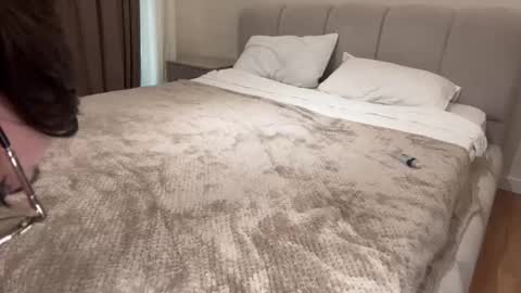 Snapshot of kellyberry__ chatting on September 30, 8:47 am Kelly online show from September 30, 8:47 am