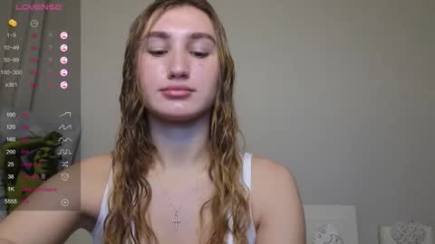 Snapshot of kellykeat chatting on October 13, 10:23 pm Princess Kelly online show from October 13, 10:23 pm