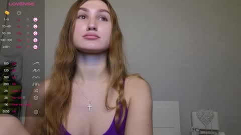 Snapshot of kellykeat chatting on October 25, 7:03 pm Princess Kelly online show from October 25, 7:03 pm
